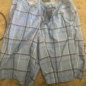 Covington Men’s Plaid Shorts -Size 34 -White Blue Plaid Lightweight Casual